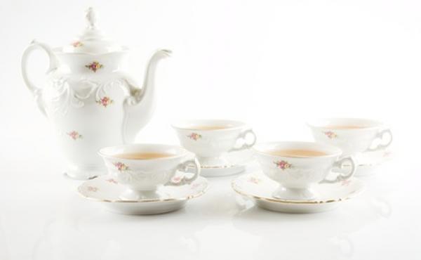 本場英国の伝統と現代への応用を両立できる紅茶の専門家!紅茶アナリストとは?