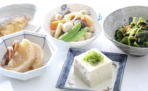 家庭にも活かせる、栄養と食生活の知識が修得できます!