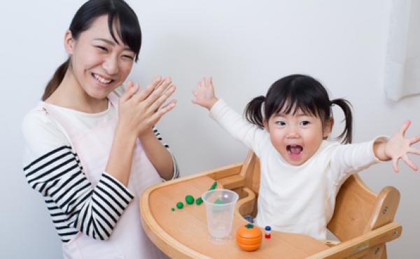 資格認定証で、あなたも信頼されるベビーシッターに!